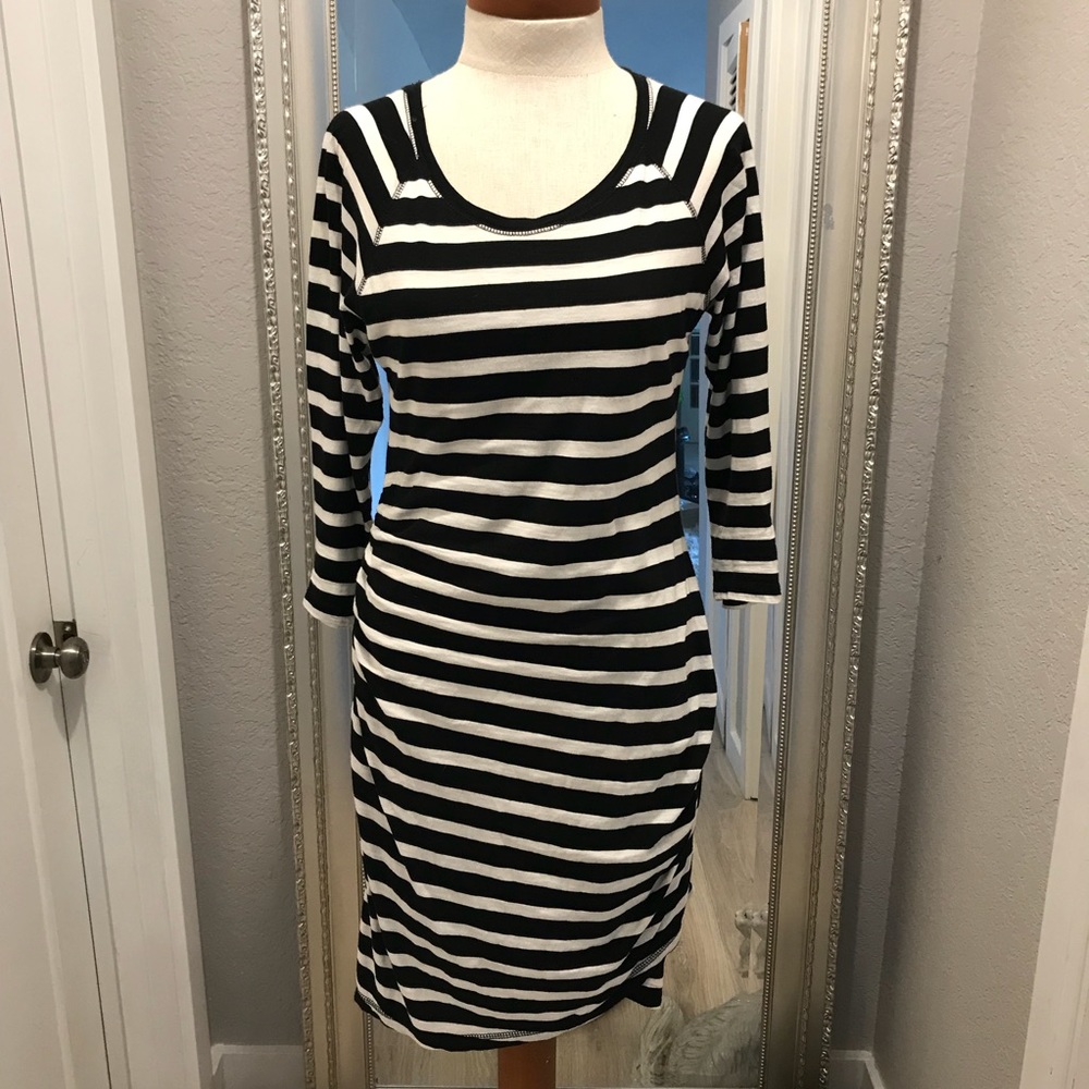Striped 3/4 Length Sleeve Body Con Dress